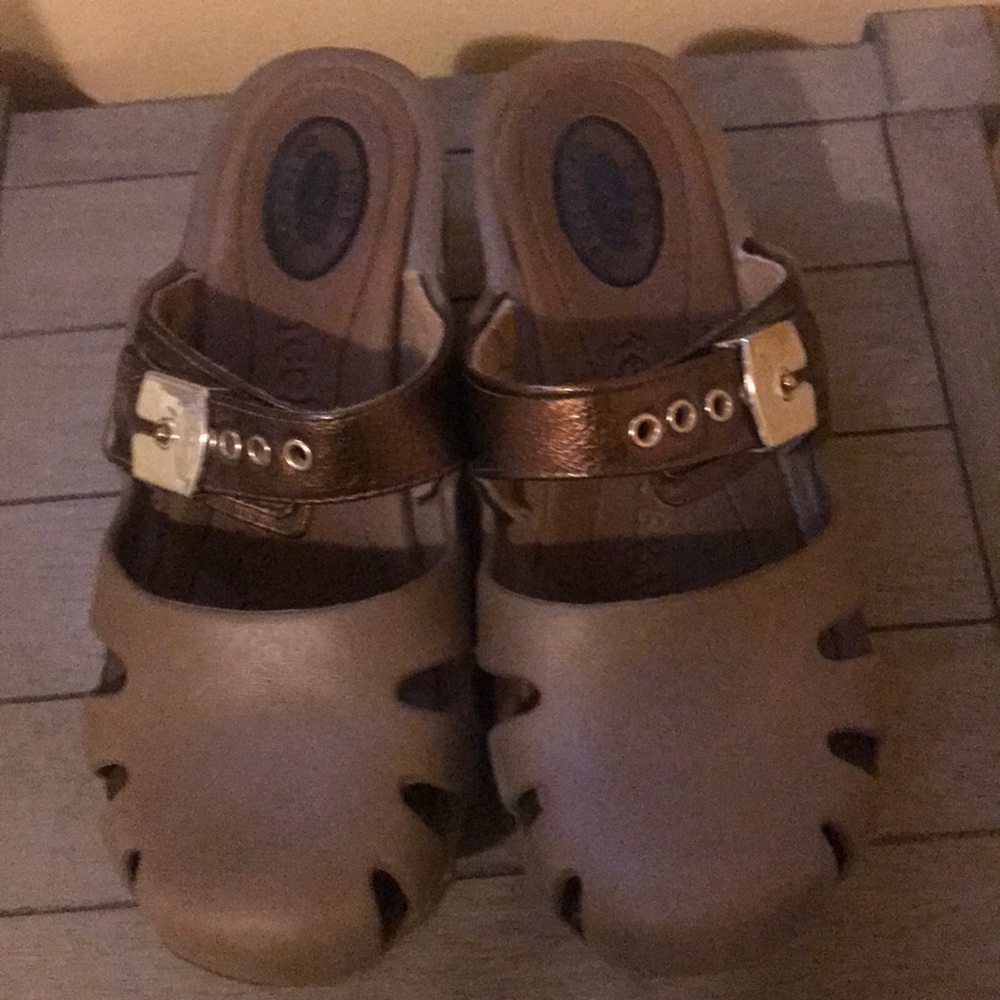 Dr. Scholl’s nurse shoes size 6